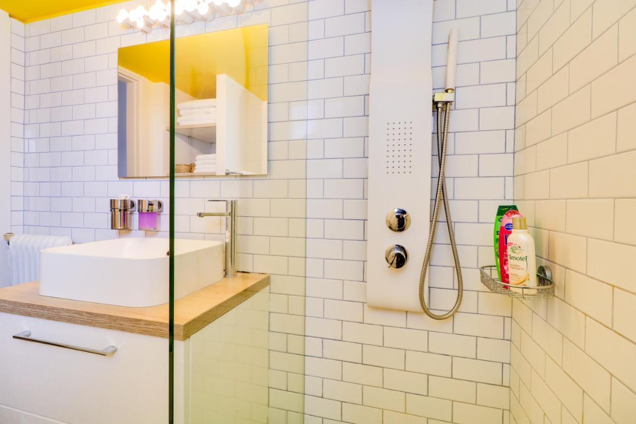 Spacious Central Flat☆3Min To Metro☆Ac|Netflix|Pc Athen Eksteriør bilde