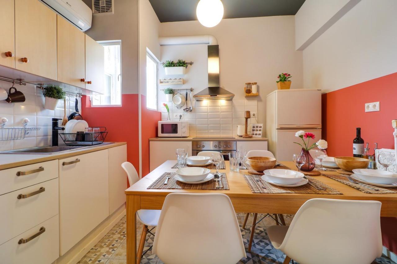 Spacious Central Flat☆3Min To Metro☆Ac|Netflix|Pc Athen Eksteriør bilde